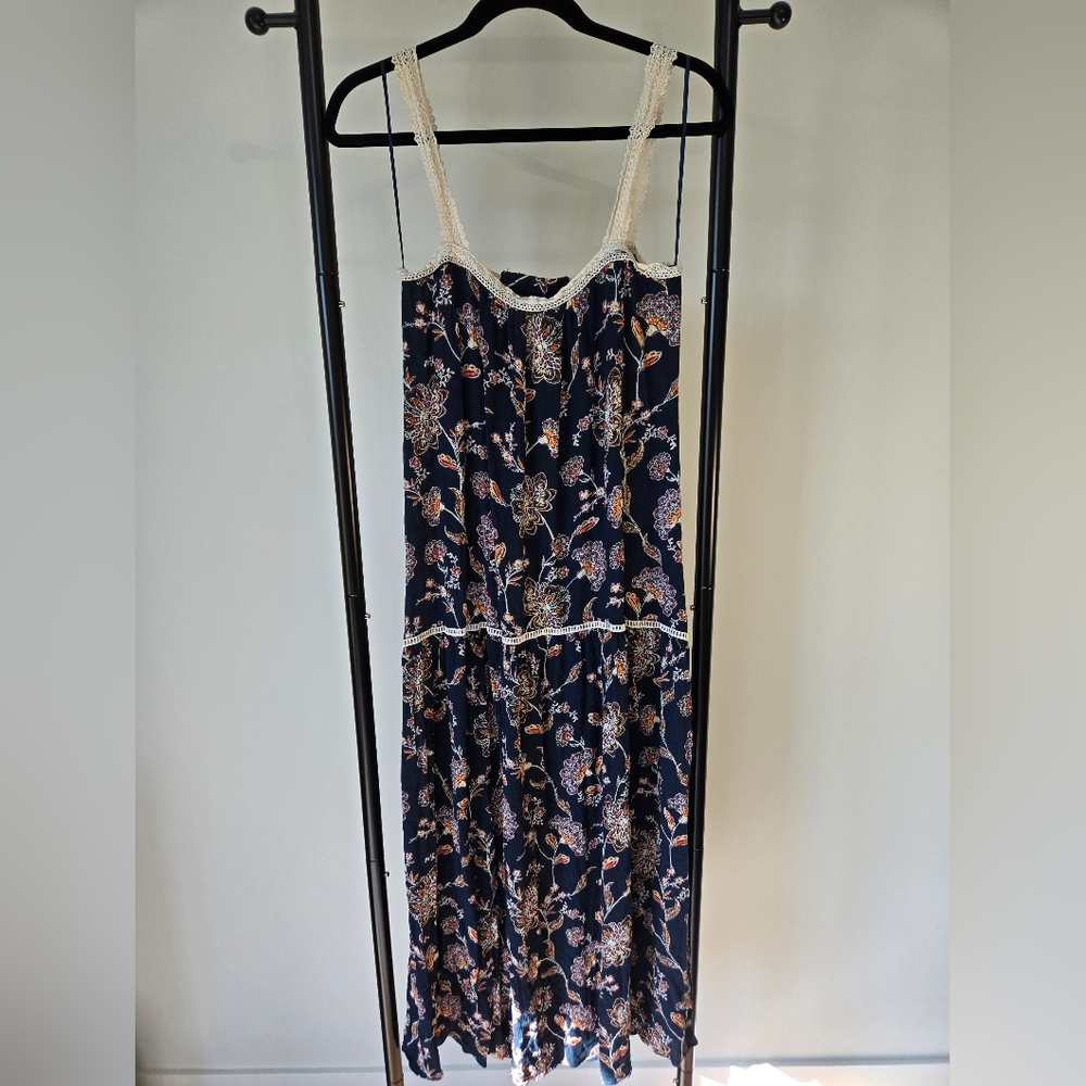 LOVESTITCH Floral Maxi Dress MEDIUM Lace Straps Cutout Back Navy Blue